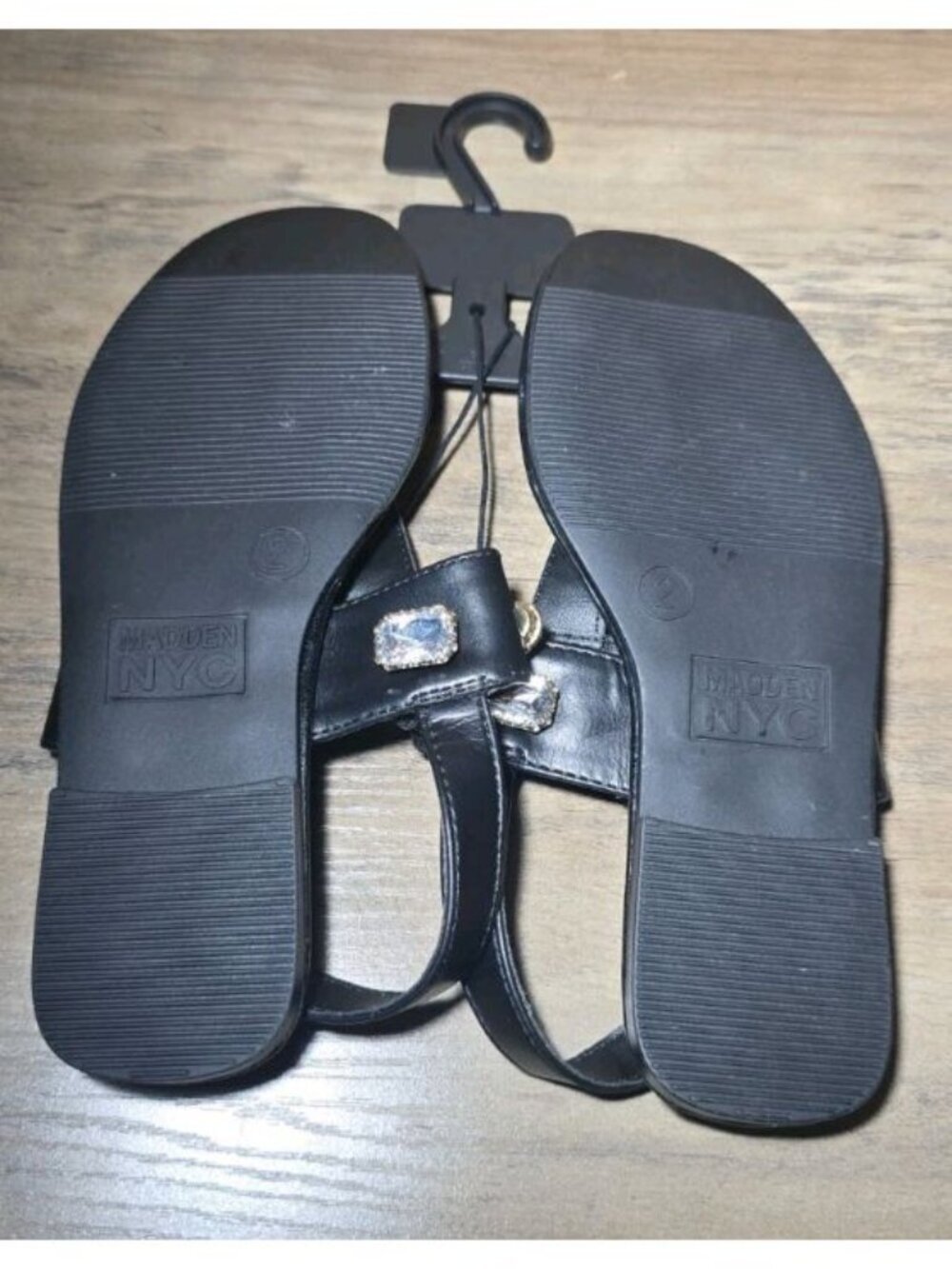 Madden NYC Girls Black Slip On Studded Sandal Size 2 - Picture 6 of 7